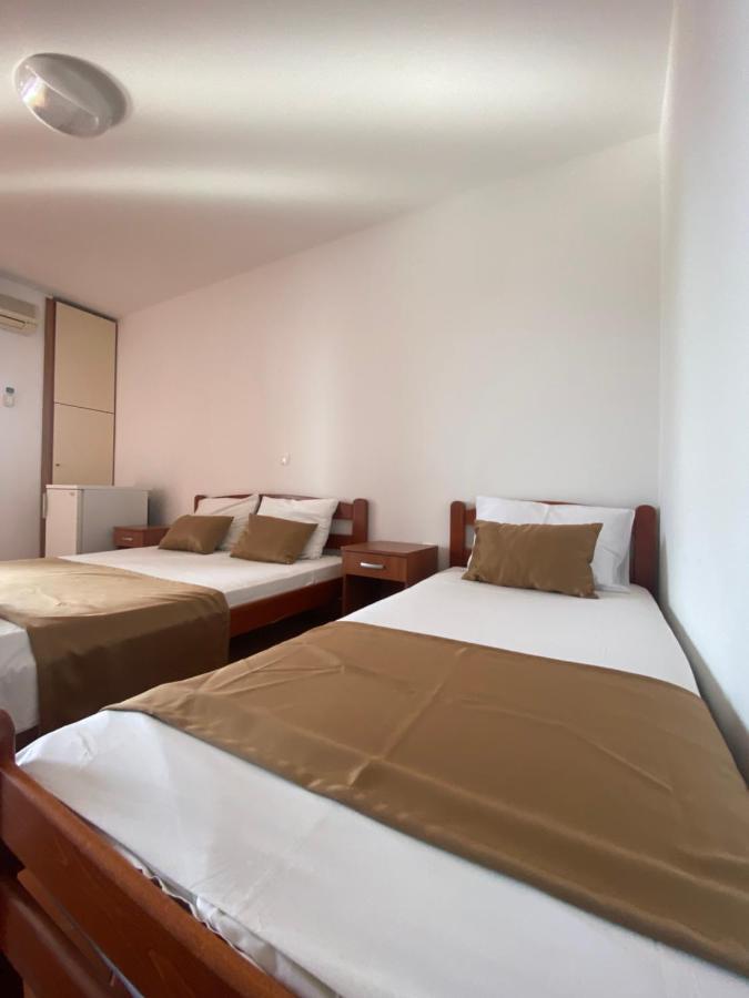 Delux Apartmani Dobra Voda Exterior photo