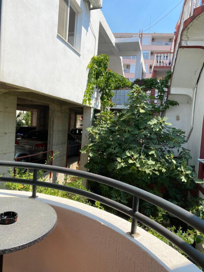 Delux Apartmani Dobra Voda Exterior photo